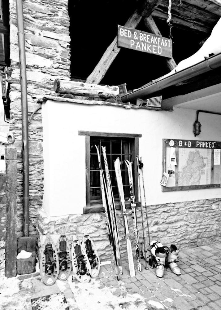 B&B A Pankeo Valtournenche Bagian luar foto